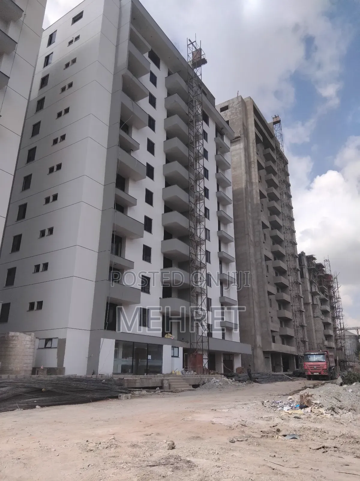 4bdrm Apartment in ጊዮን ሆምስ, Bole for sale
