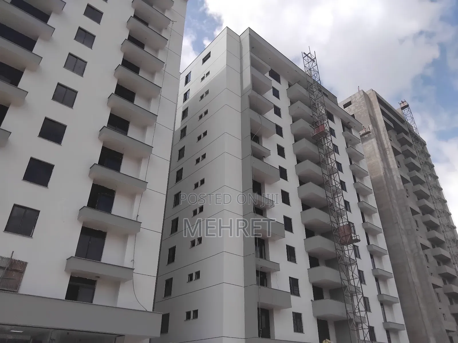 4bdrm Apartment in ጊዮን ሆምስ, Bole for sale