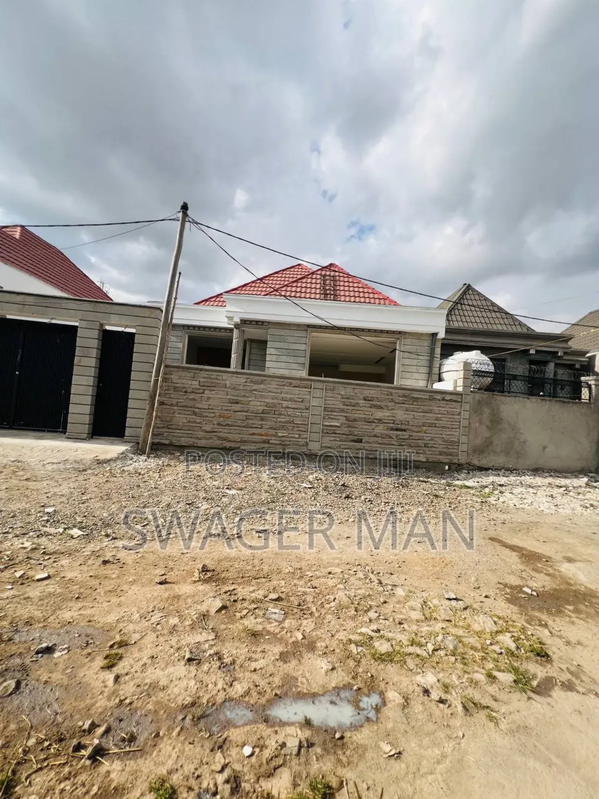 Furnished 5bdrm Villa in ለገ ጣፎ, Yeka for sale