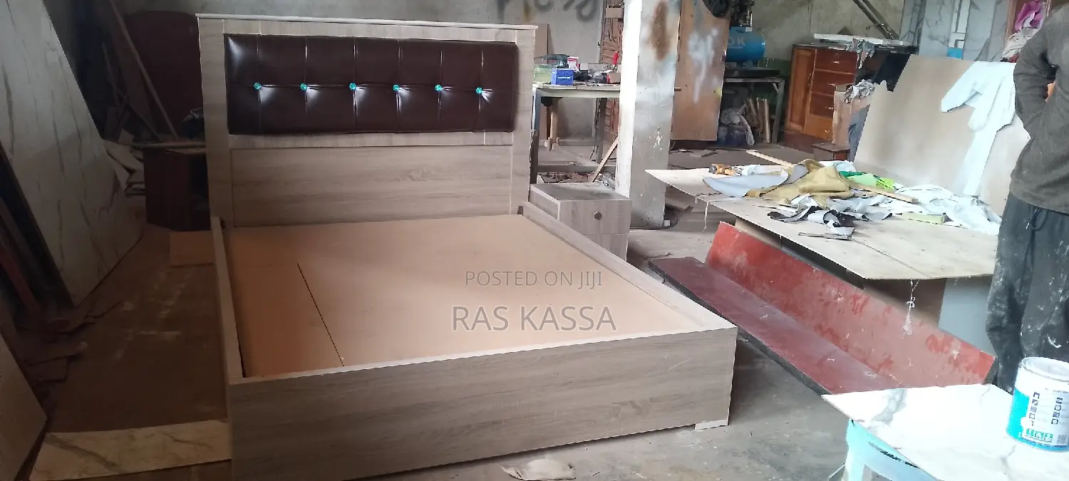 1,50 ላሚኔት አልጋ