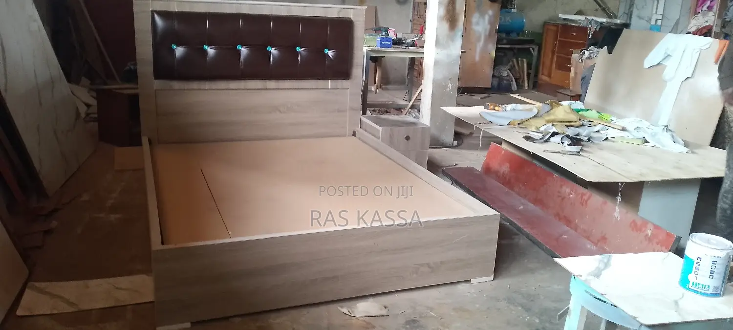 1,50 ላሚኔት አልጋ