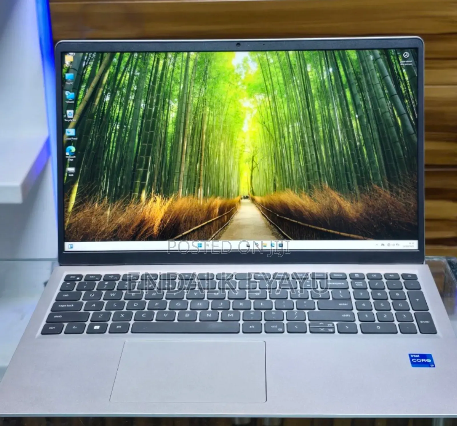 New Laptop Dell Inspiron 15 16GB Intel Core I7 SSD 512GB