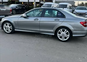 Mercedes-Benz C200 2012 Gray