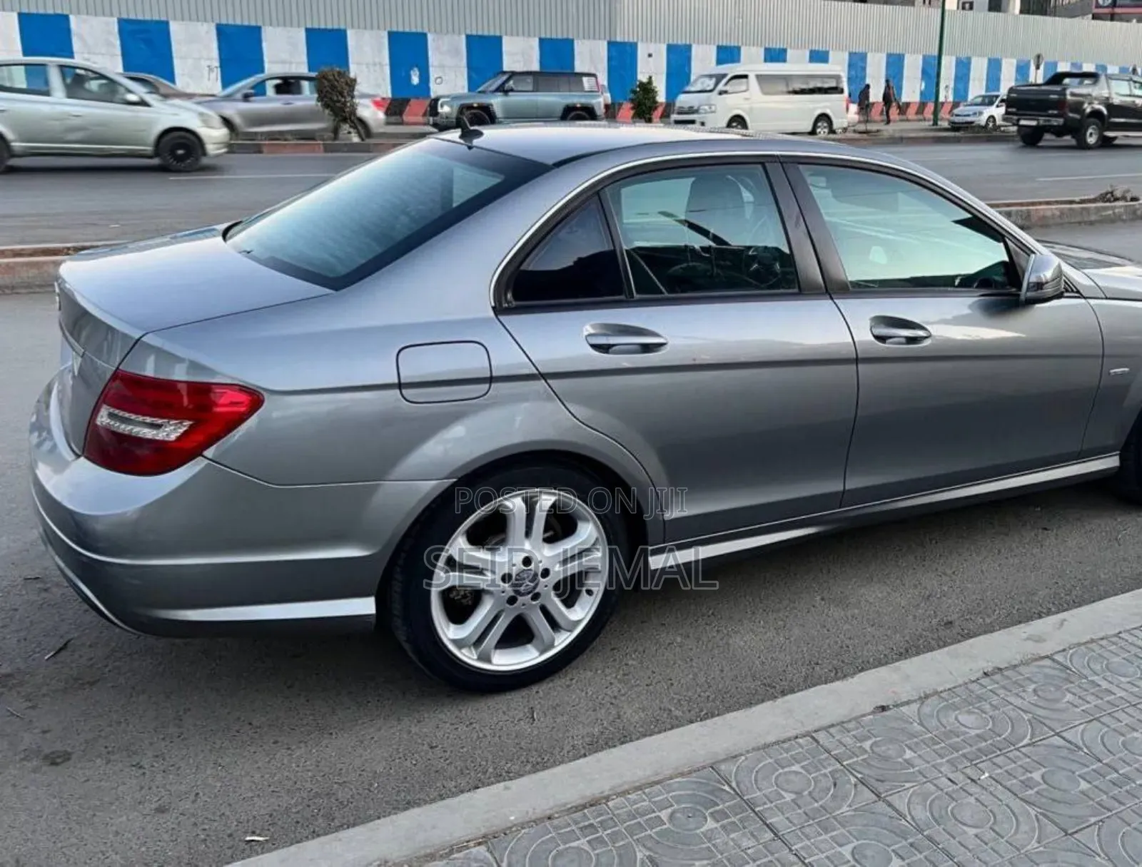 Mercedes-Benz C200 2012 Gray