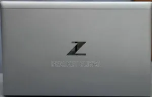 New Laptop HP ZBook Firefly G8 16GB Intel Core I5 SSD 512GB