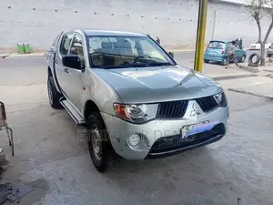 Mitsubishi L200 2008 Silver
