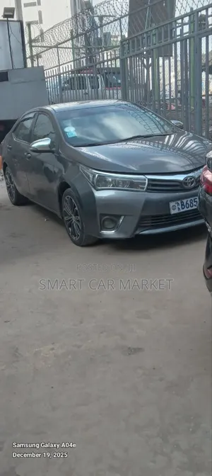 Toyota Corolla 2016 Gray