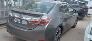Toyota Corolla 2016 Gray
