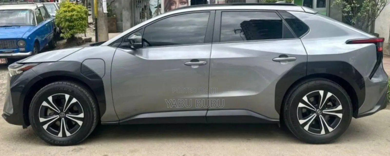 Toyota bZ4X 71.4 kWh AWD 2023 Gray