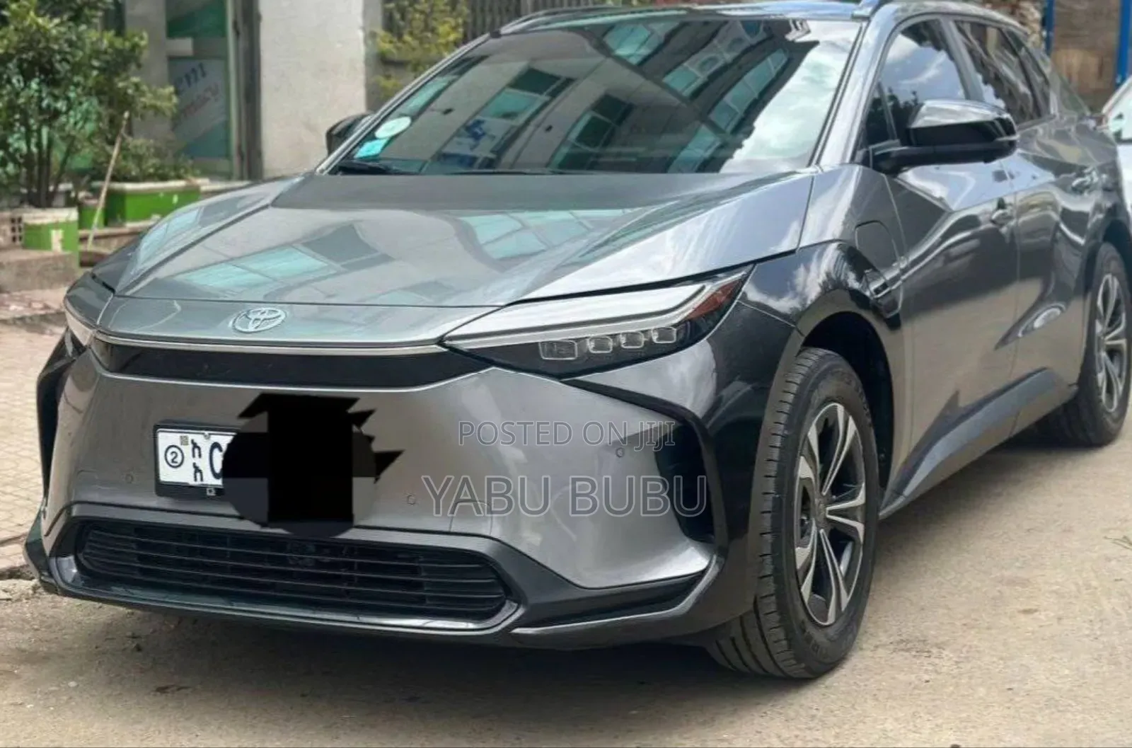 Toyota bZ4X 71.4 kWh AWD 2023 Gray