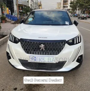 Peugeot 2008 2021 White