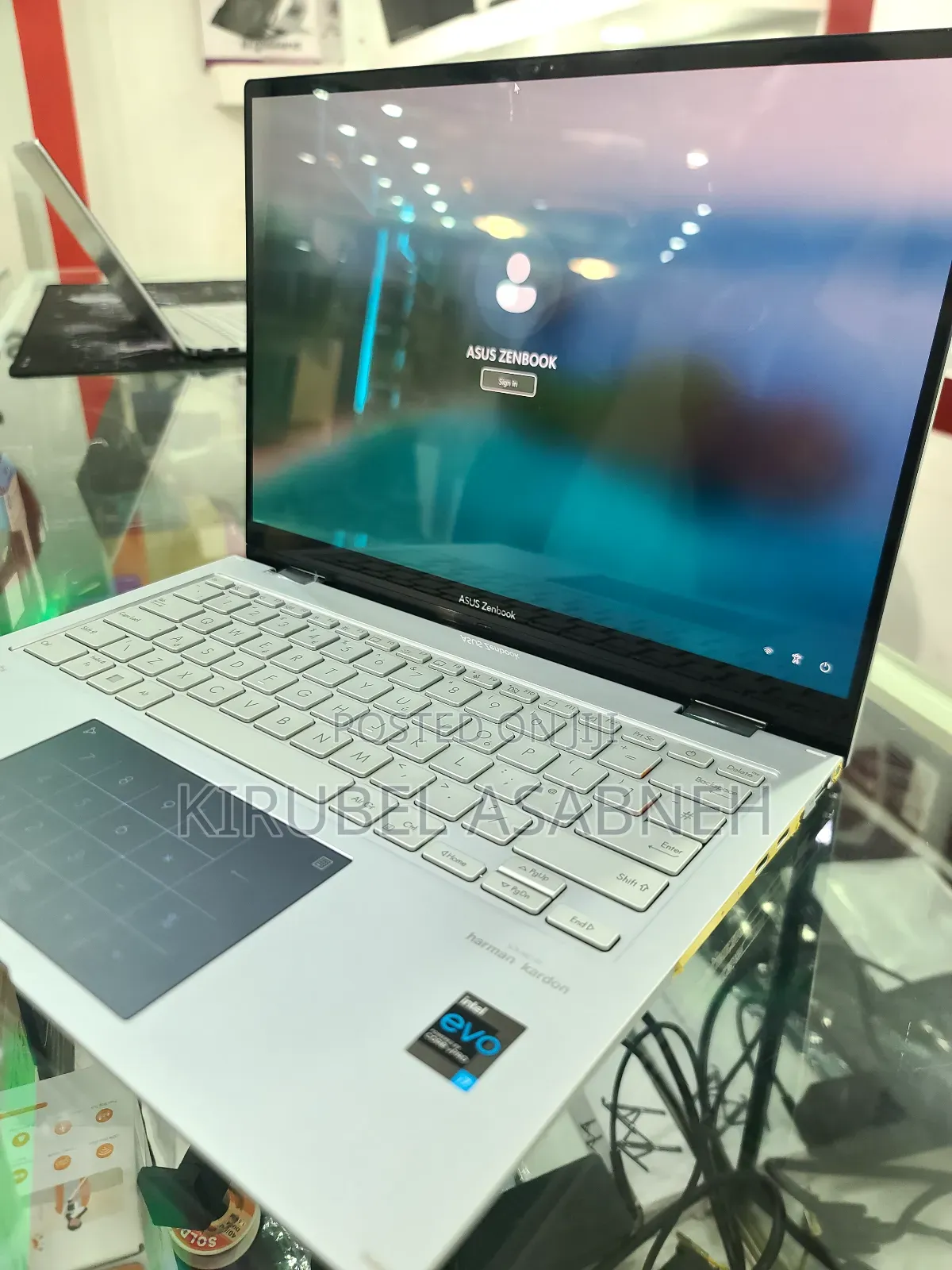 New Laptop Asus ZenBook Flip 14 UX461UA 16GB Intel Core I7 SSD 512GB