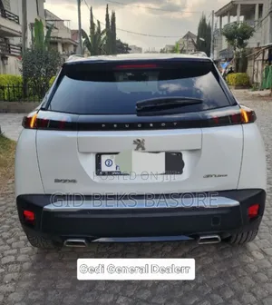 Peugeot 2008 2021 White