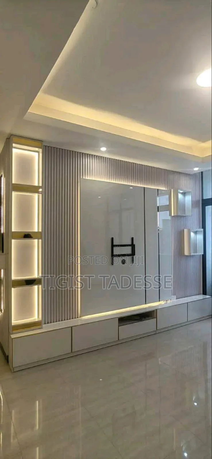 Modern Tv Unit With a Strong Frame Spacious Shelves for Accessories