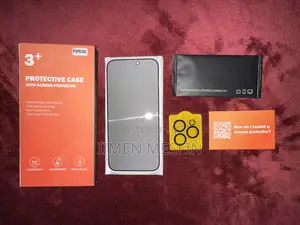 Photo - iPhone 16 Pro Max Screen Protector and Camera Protector