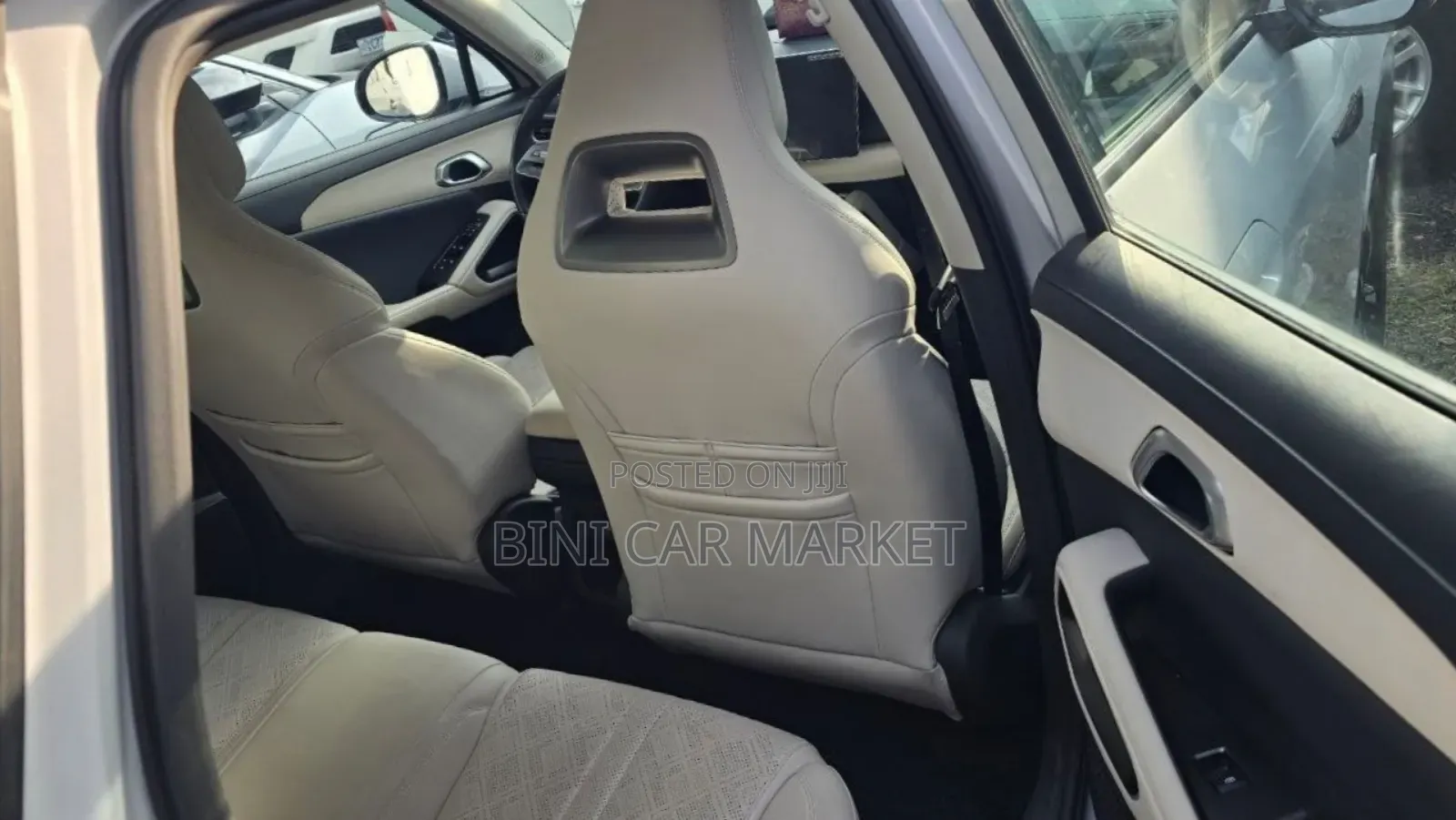 BYD Yuan Up 45 kWh FWD 2024 White