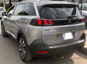 Peugeot 5008 2020 Gray