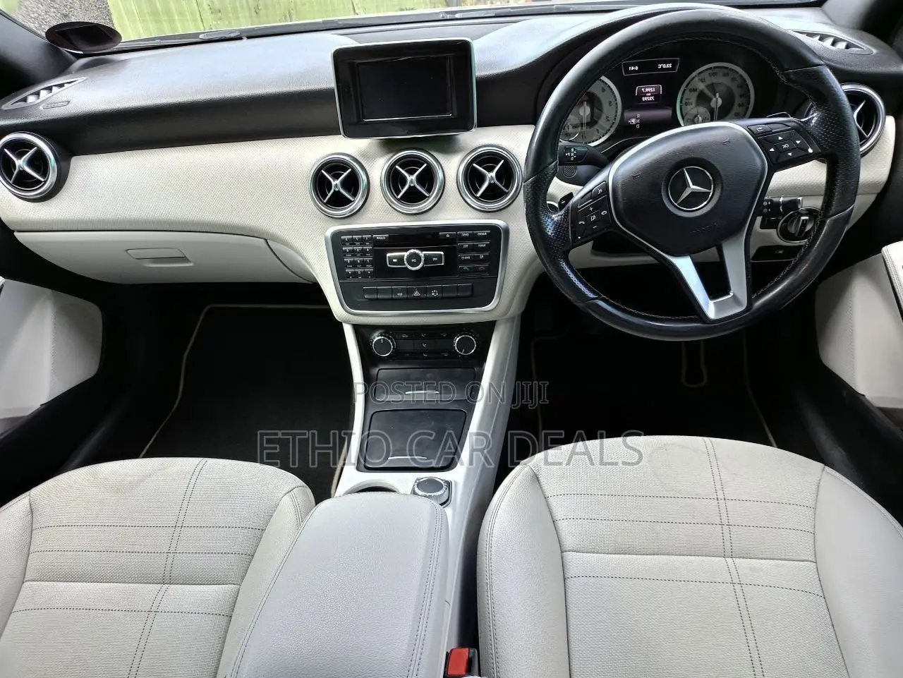 Mercedes-Benz A-Class 2013 Brown