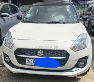 Suzuki Swift 2022 White