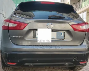 Nissan Qashqai 2016 Gray