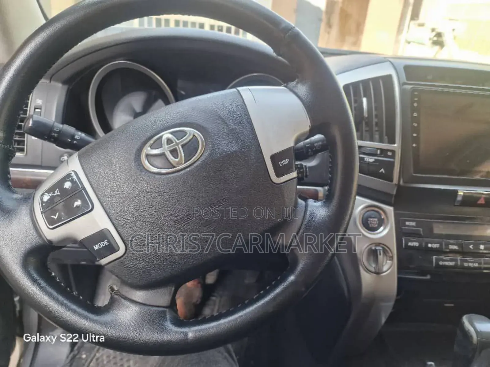 Toyota Land Cruiser 4.6 V8 VX-R 2012 Silver