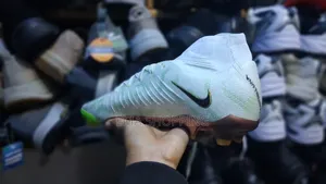 Nike Phantom Luna Taketa