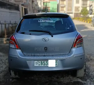 Toyota Yaris 1.0 VVT-i 2008 Gray