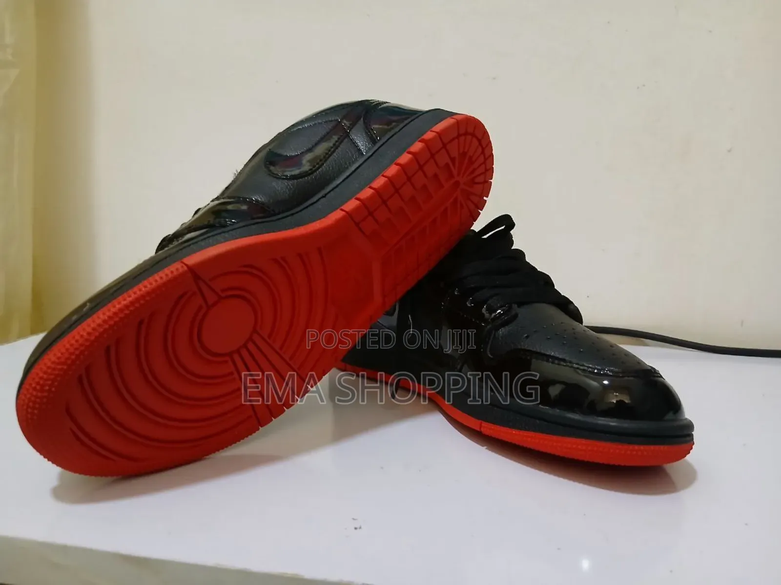 Nike Air Jordan 1 Low Made in Vietnam