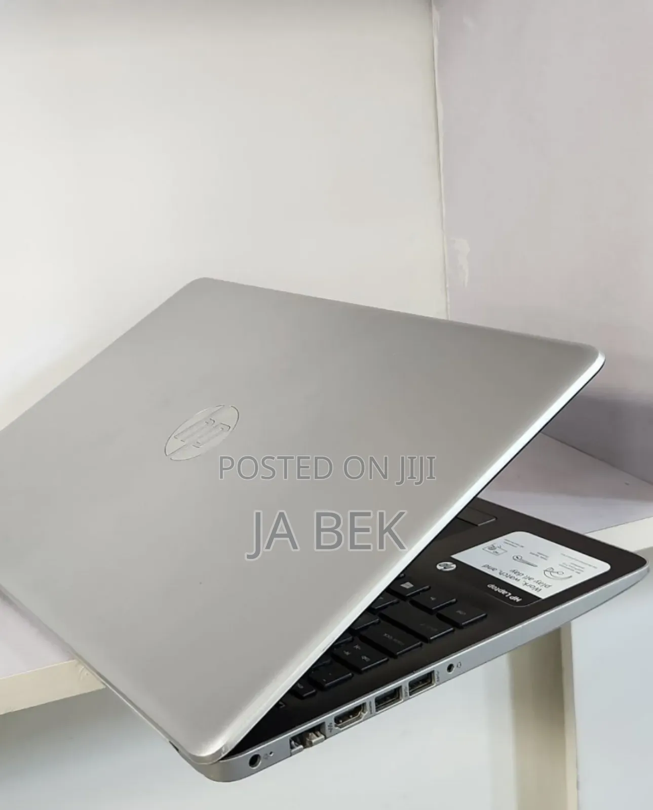 New Laptop HP Stream Notebook 8GB Intel Core I5 HDD 1T