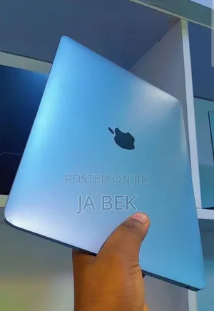 New Laptop Apple MacBook Air 2020 M1 8GB Apple M1 SSD 256GB