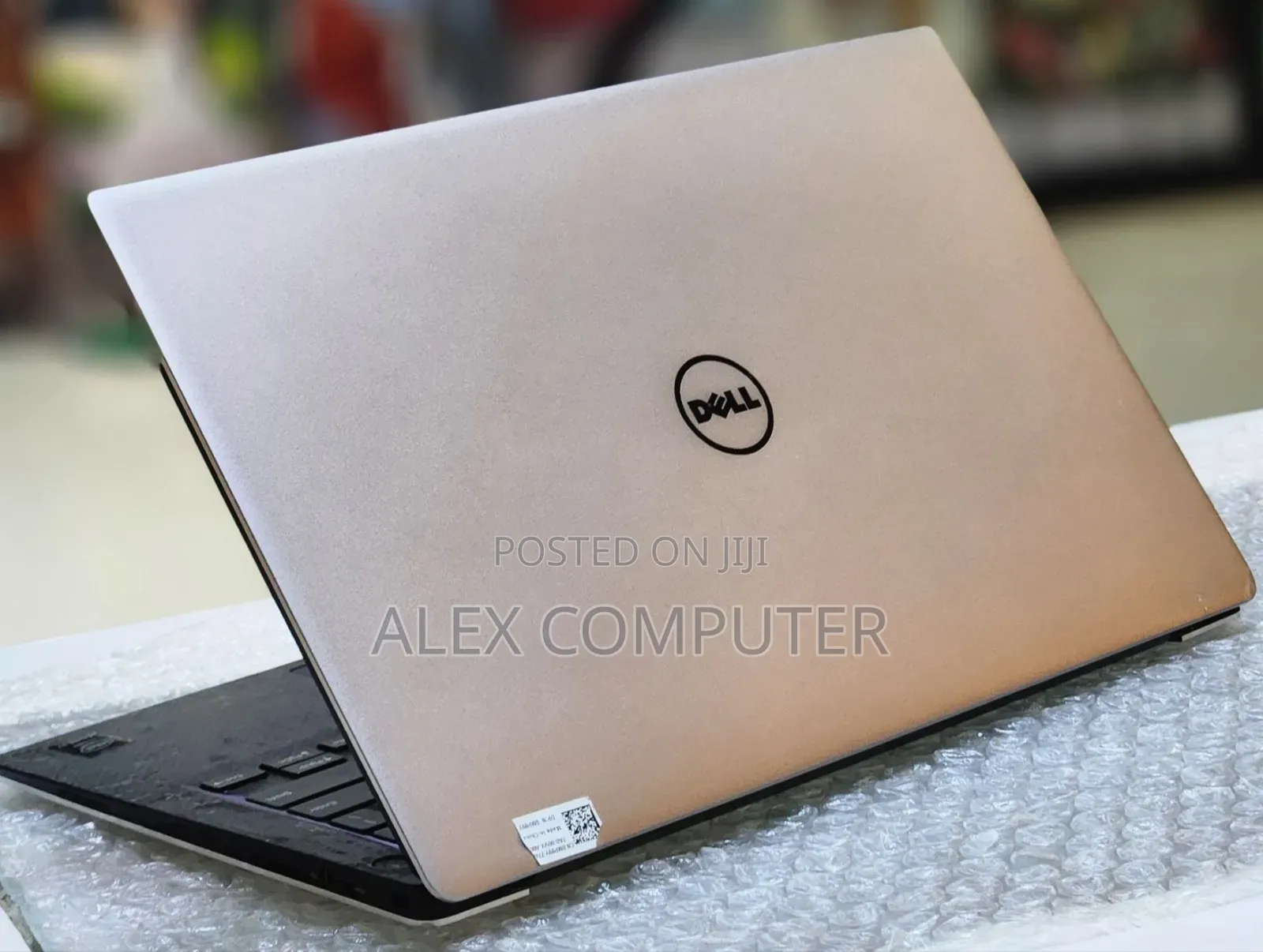 New Laptop Dell XPS 15 8GB Intel Core I7 SSD 256GB