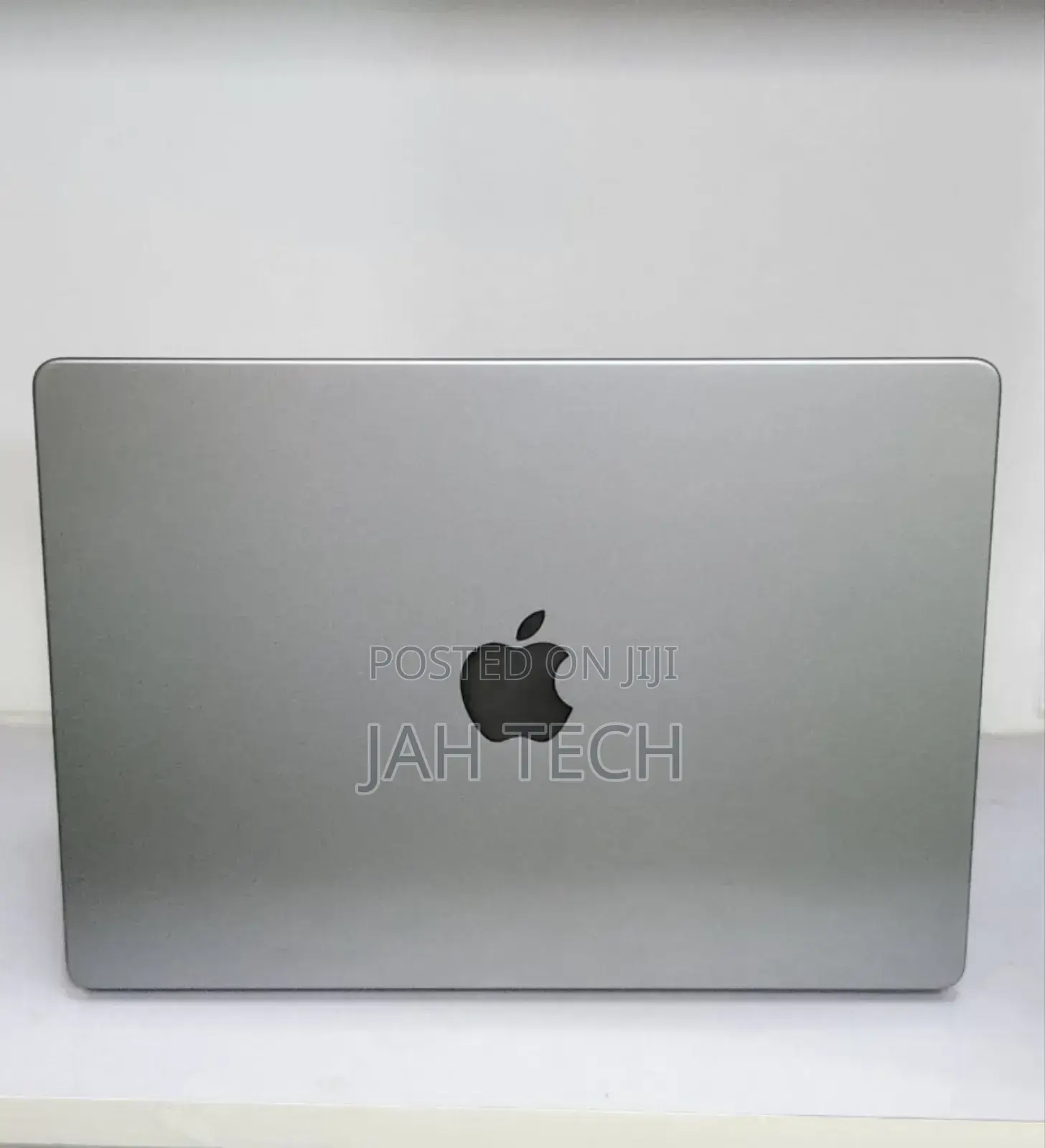 New Laptop Apple MacBook Pro M1 16GB Apple M1 Pro SSD 512GB
