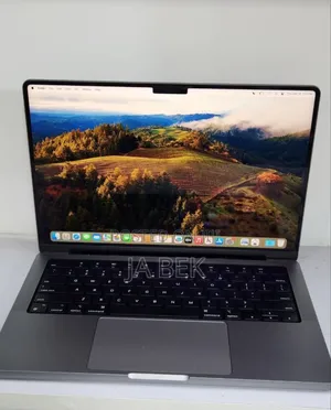 Photo - New Laptop Apple MacBook Pro M1 16GB Apple M1 Pro SSD 512GB