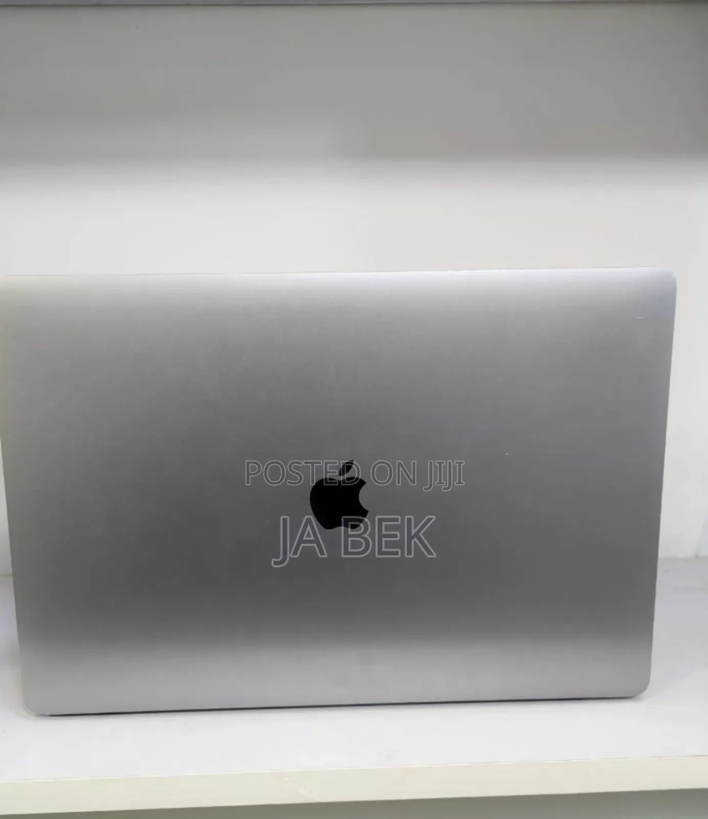 New Laptop Apple MacBook Pro 2019 32GB Intel Core I5 SSD 2T