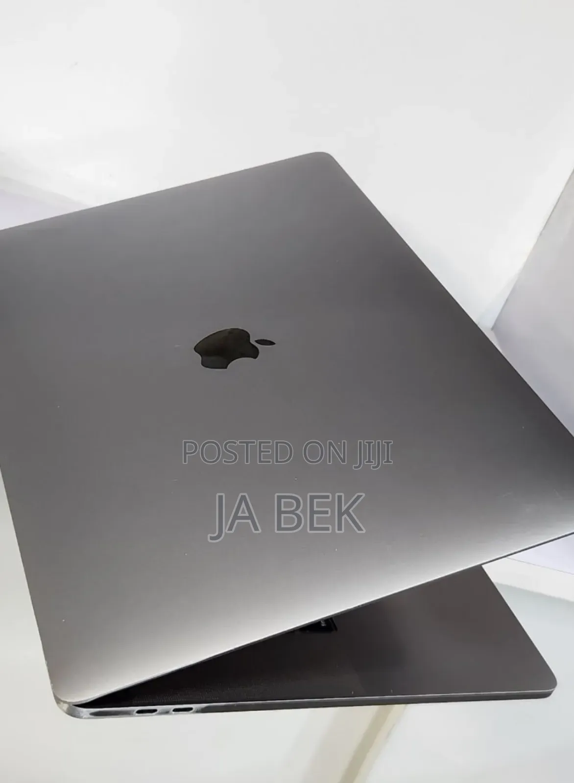 New Laptop Apple MacBook Pro 2019 32GB Intel Core I5 SSD 2T