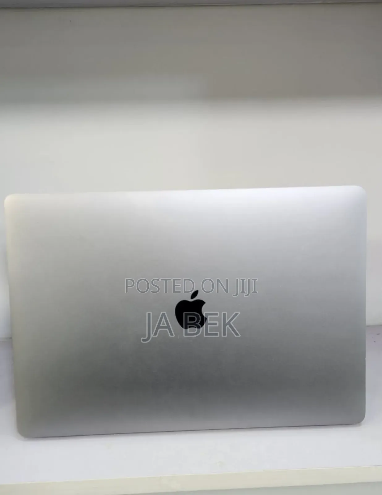 New Laptop Apple MacBook Pro 2019 32GB Intel Core I5 SSD 2T