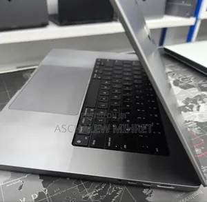 New Laptop Apple MacBook Pro M1 64GB Apple M1 Max SSD 1T