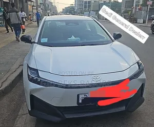 Photo - Toyota bZ3 2023 White