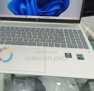 Photo - New Laptop HP Pavilion 15t 16GB Intel Core i7 SSD 1T