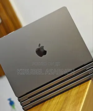 New Laptop Apple MacBook Pro 2021 M1 32GB Apple M1 Pro SSD 512GB