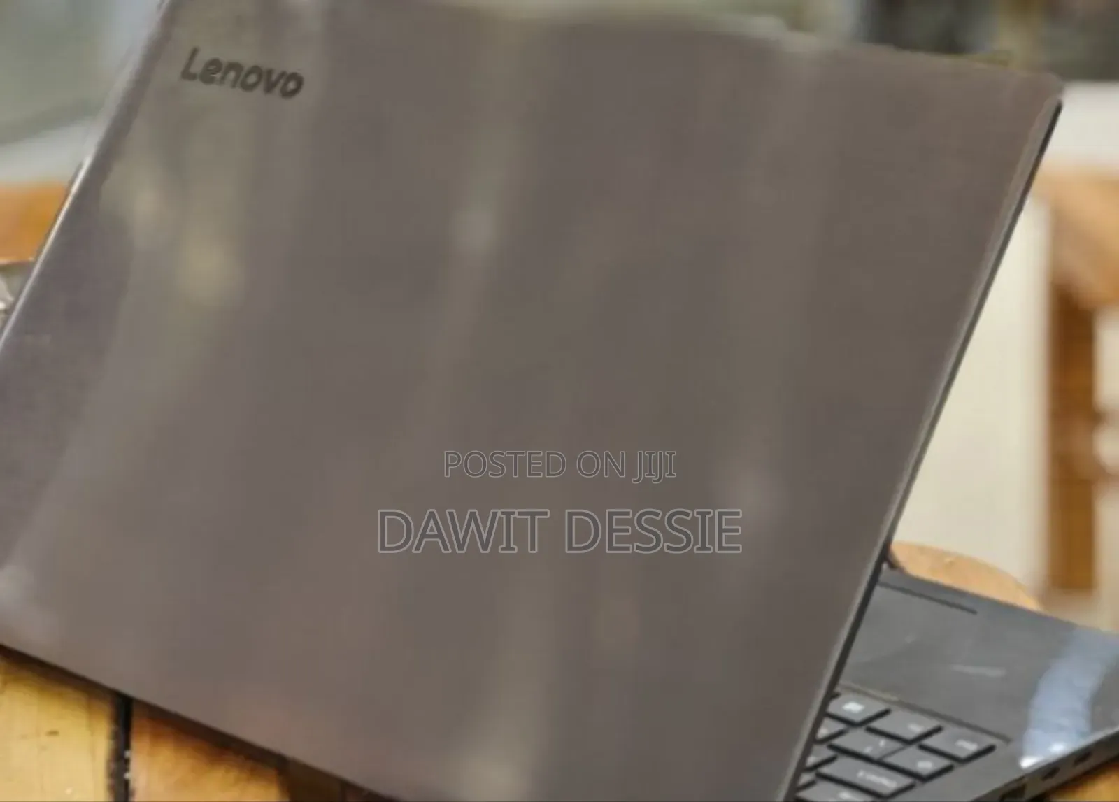 New Laptop Lenovo 4GB Intel Core I3 SSD 1T