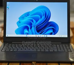 New Laptop Lenovo 4GB Intel Core I3 SSD 1T
