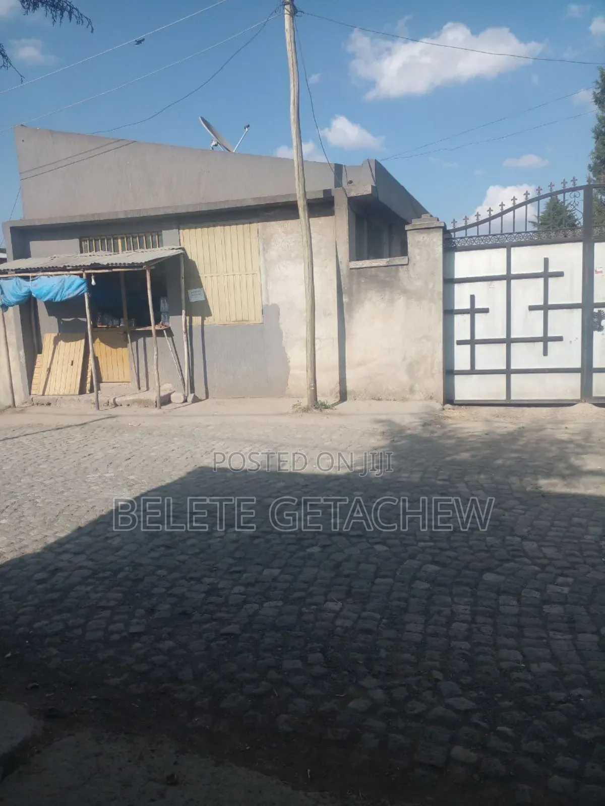 Ayat, L-Shape House for Sale 500sqm