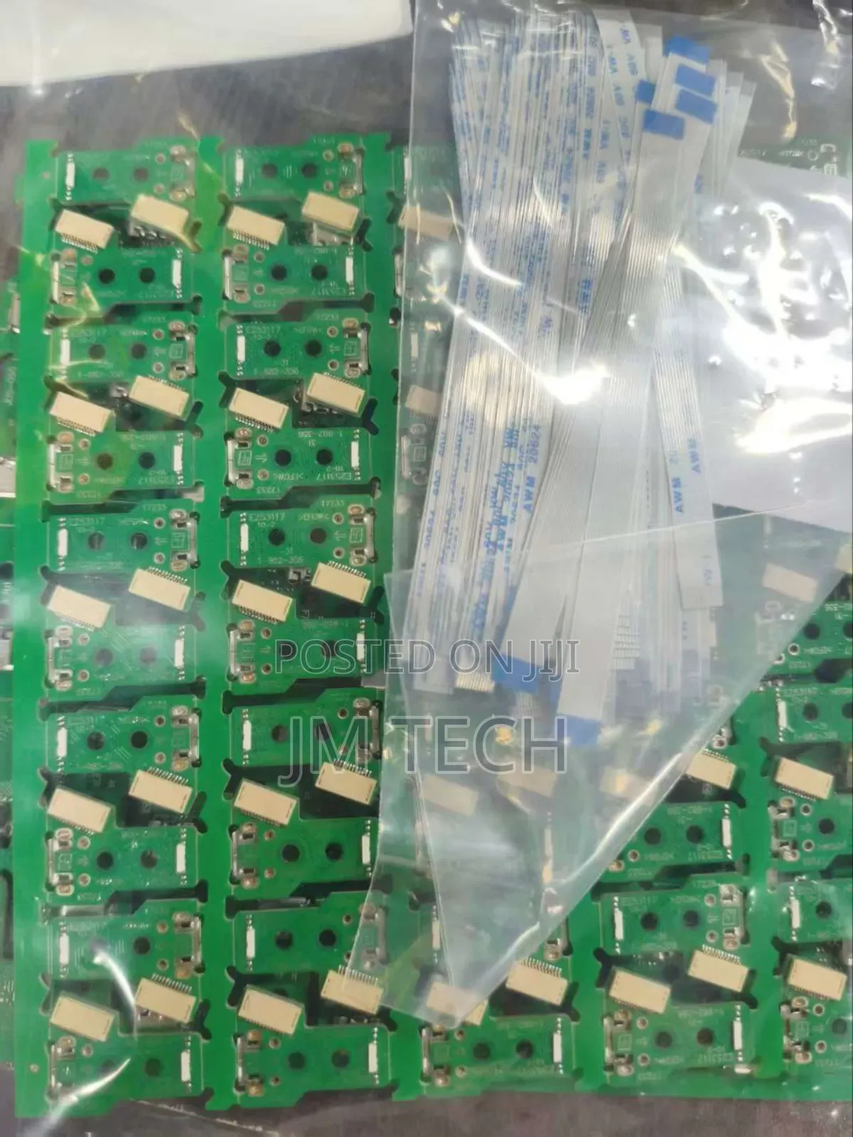 የ Playstation And Joyatick መለዋወጫ በተመጣጣኝ ዋጋ በ ብዛት እና በጥራት