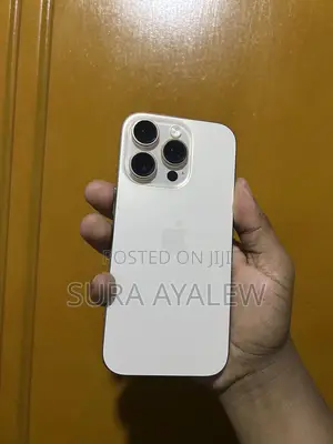 New Apple iPhone 16 Pro 128 GB Gold