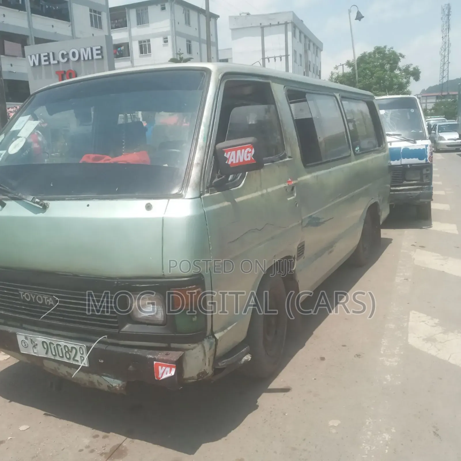 Toyota HiAce 1985 Grey