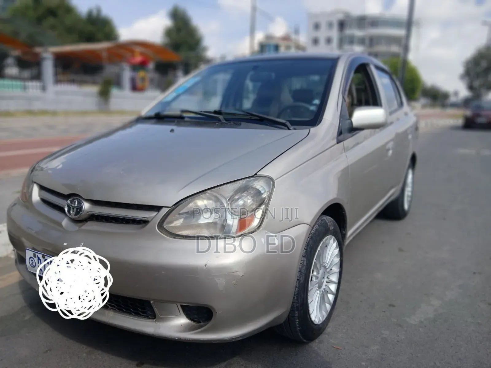 Toyota Platz 2005