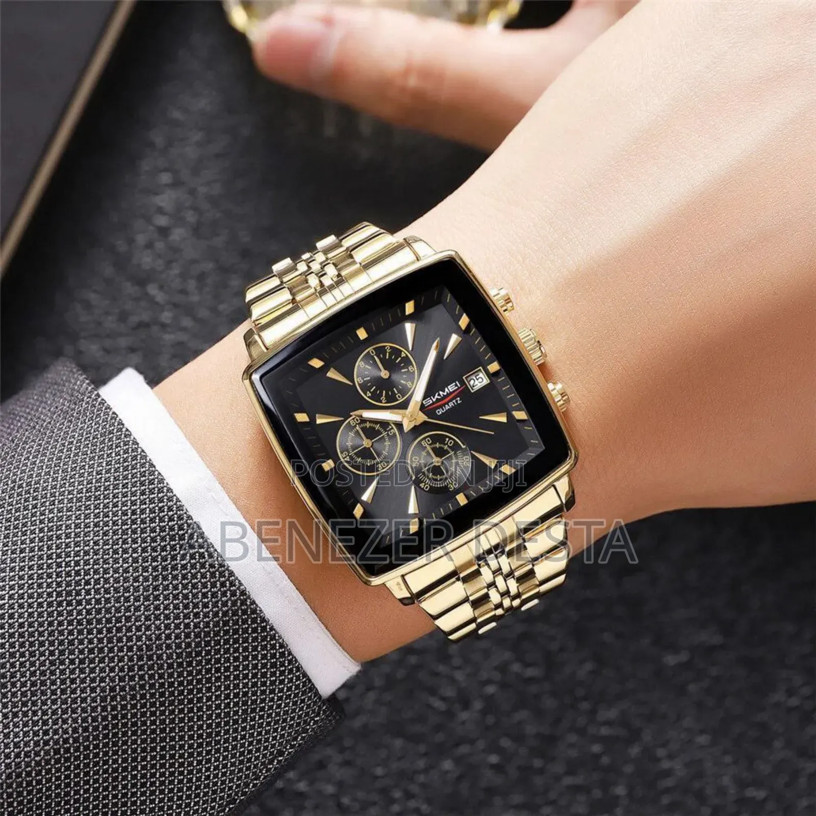 Stainless Steel Skmei Men's Quartz Chronograph With a Square Black