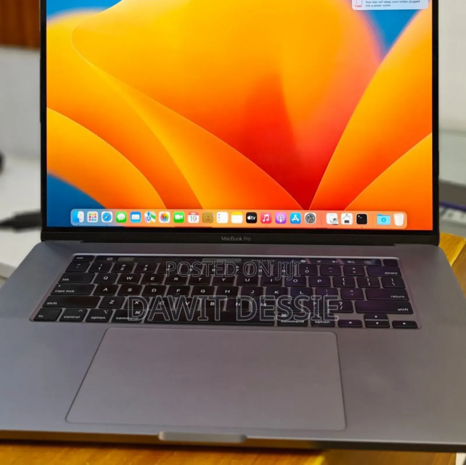 New Laptop Apple MacBook Pro 2019 16GB Intel Core I7 SSD 512GB