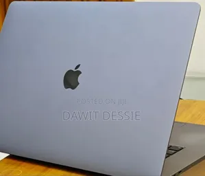 New Laptop Apple MacBook Pro 2019 16GB Intel Core I7 SSD 512GB